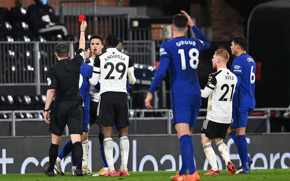 杜兰特关键补篮赢下比赛