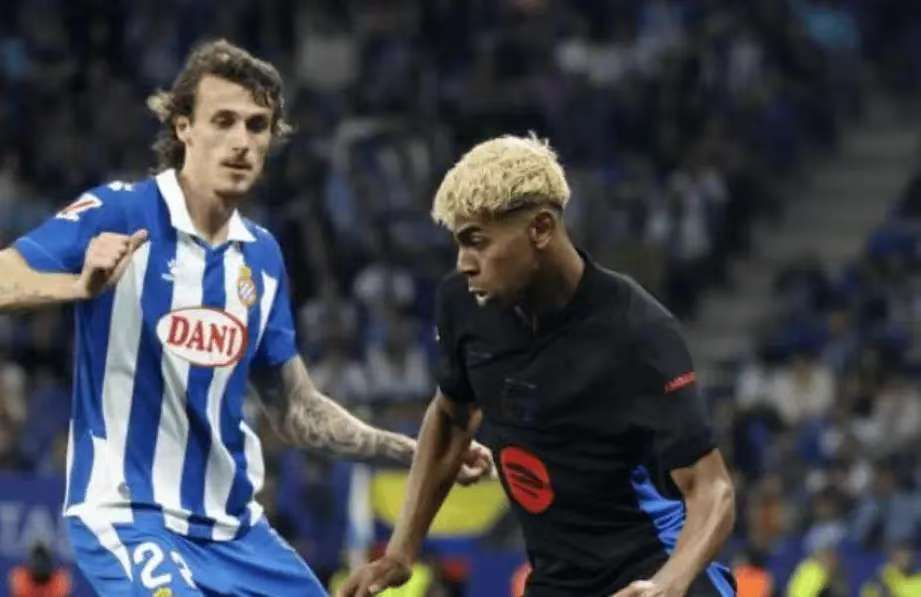 在安菲尔德送出助攻：埃基蒂克本场数据／集锦